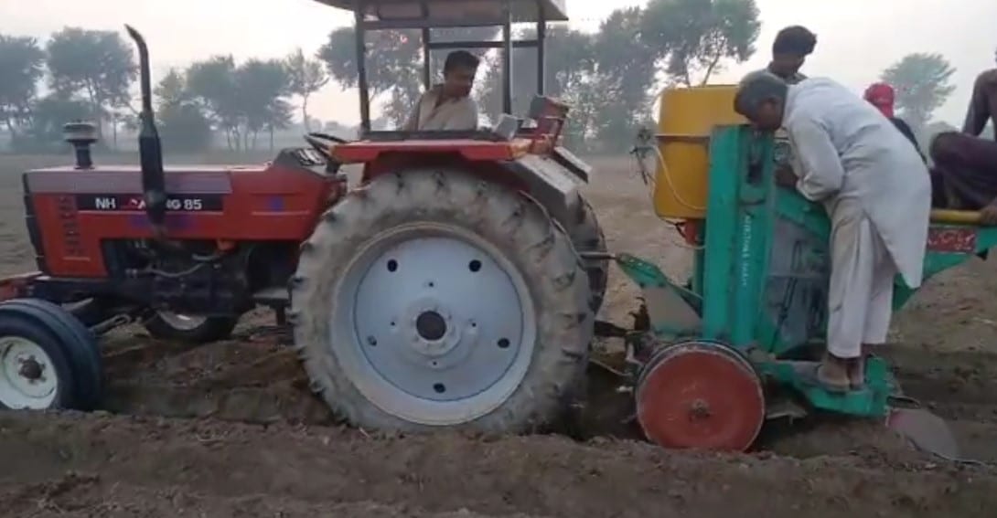 planter with tractor