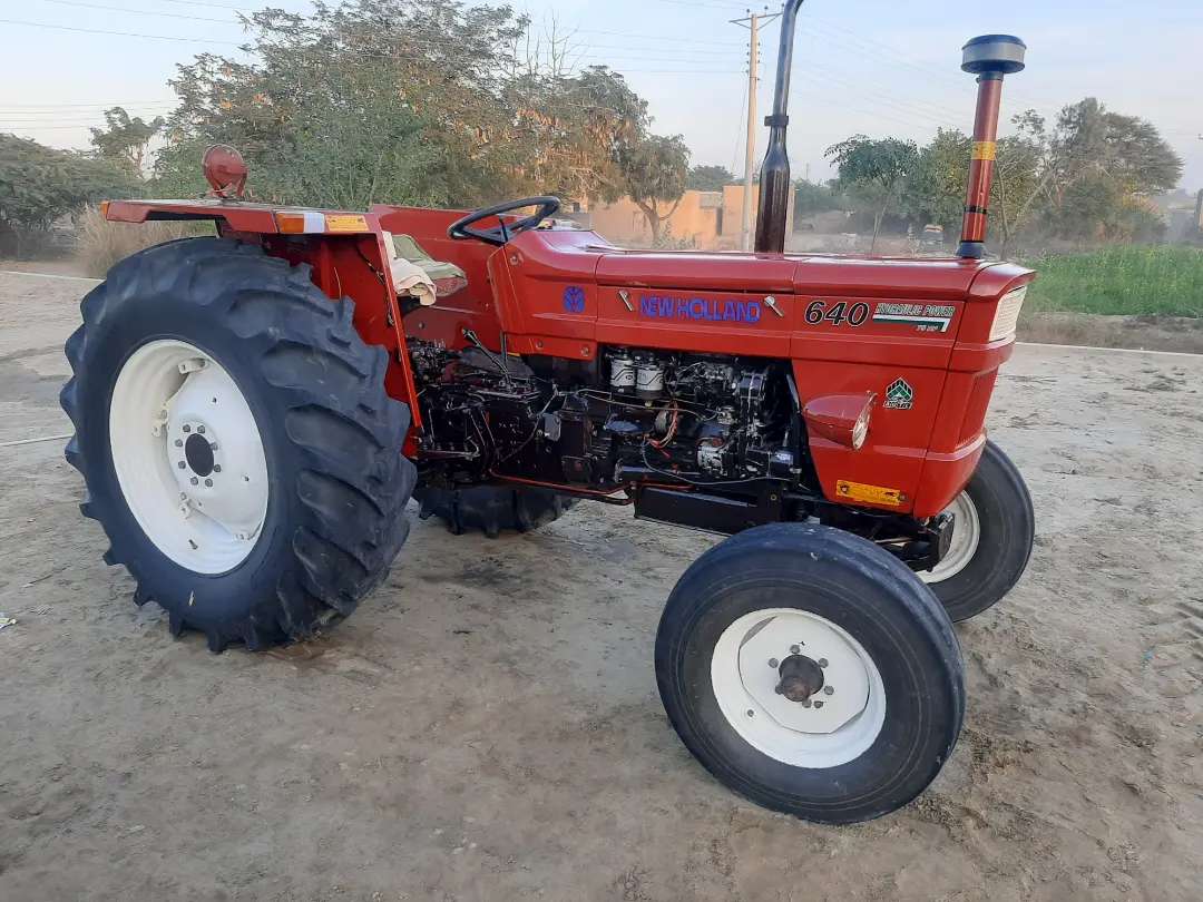New Holland Fiat 640 tractor for sale