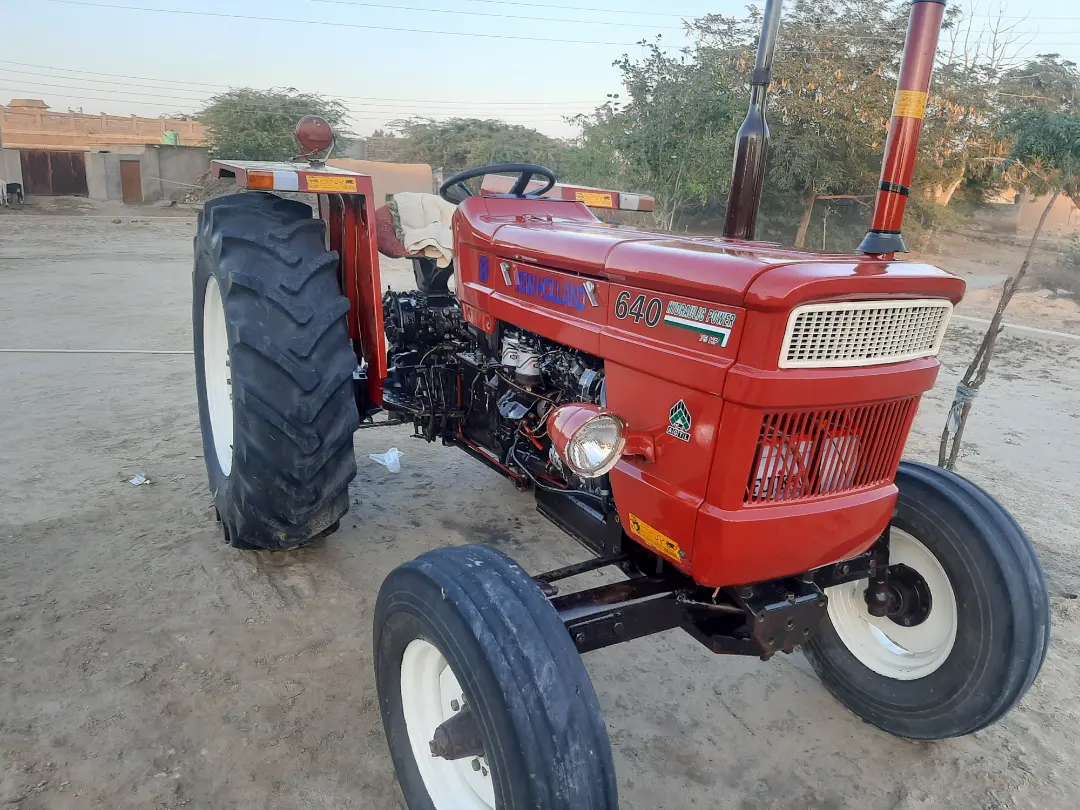 New Holland Fiat 640 tractor for sale