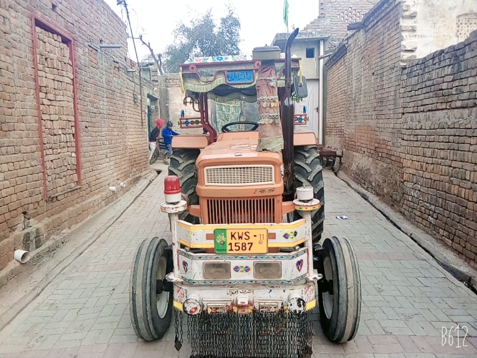 Used Fiat 480 tractor 2011 model