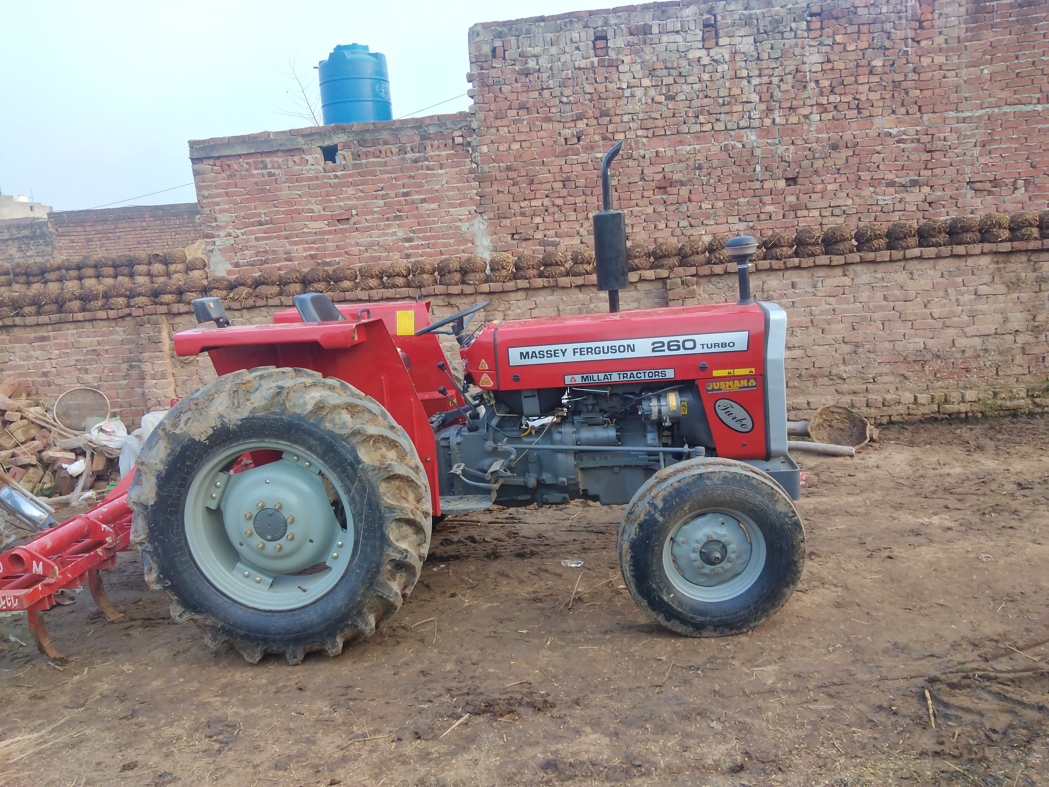 Massey MF260 Tractor For sale