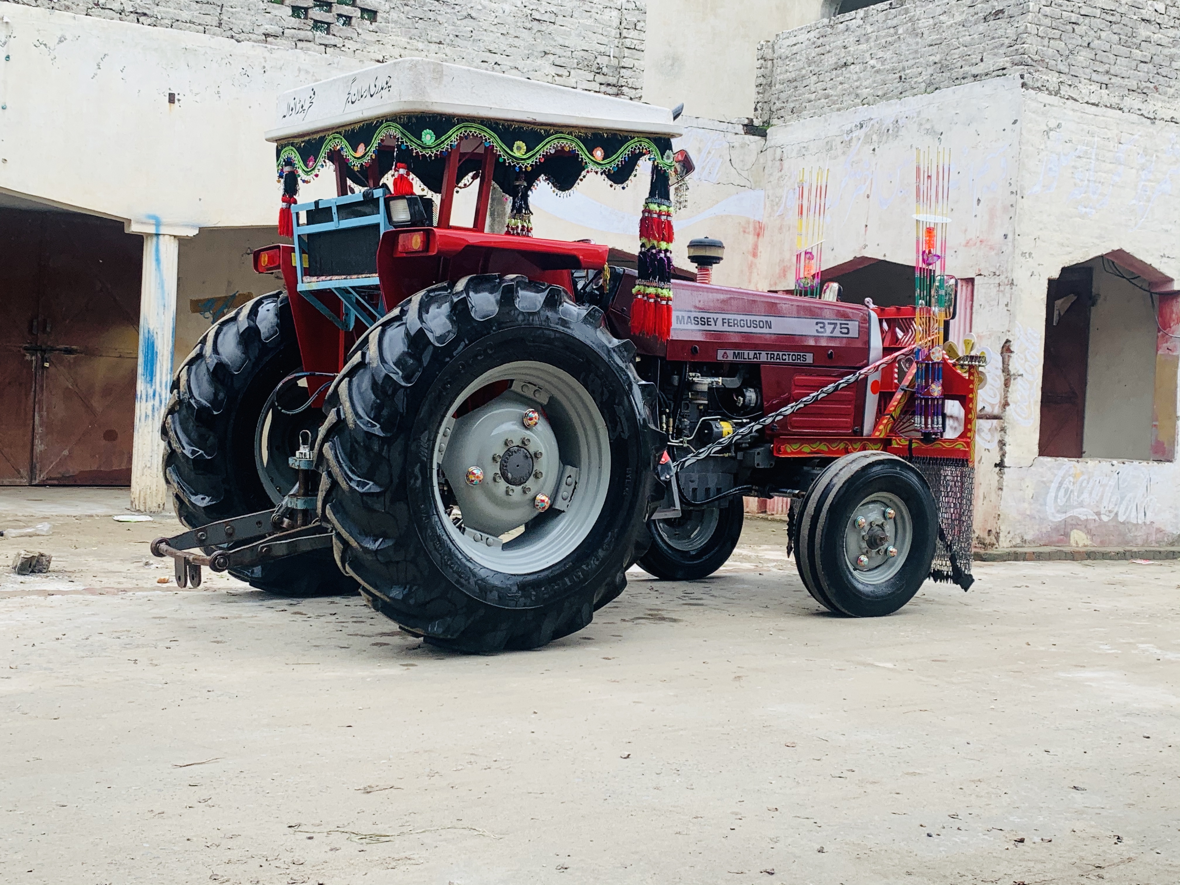 Massey MF 375 tractor model 2018