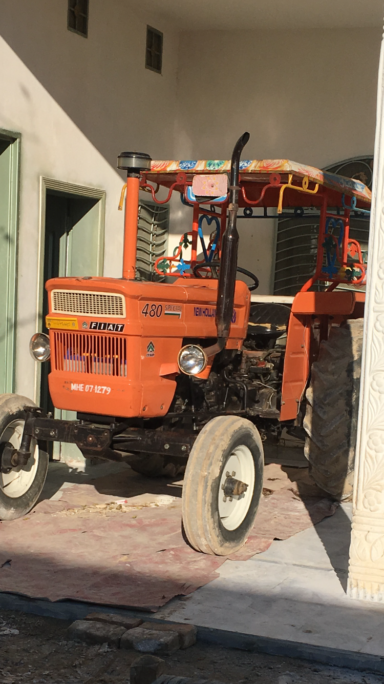 Used FIAT New Holland 480 tractor for sale