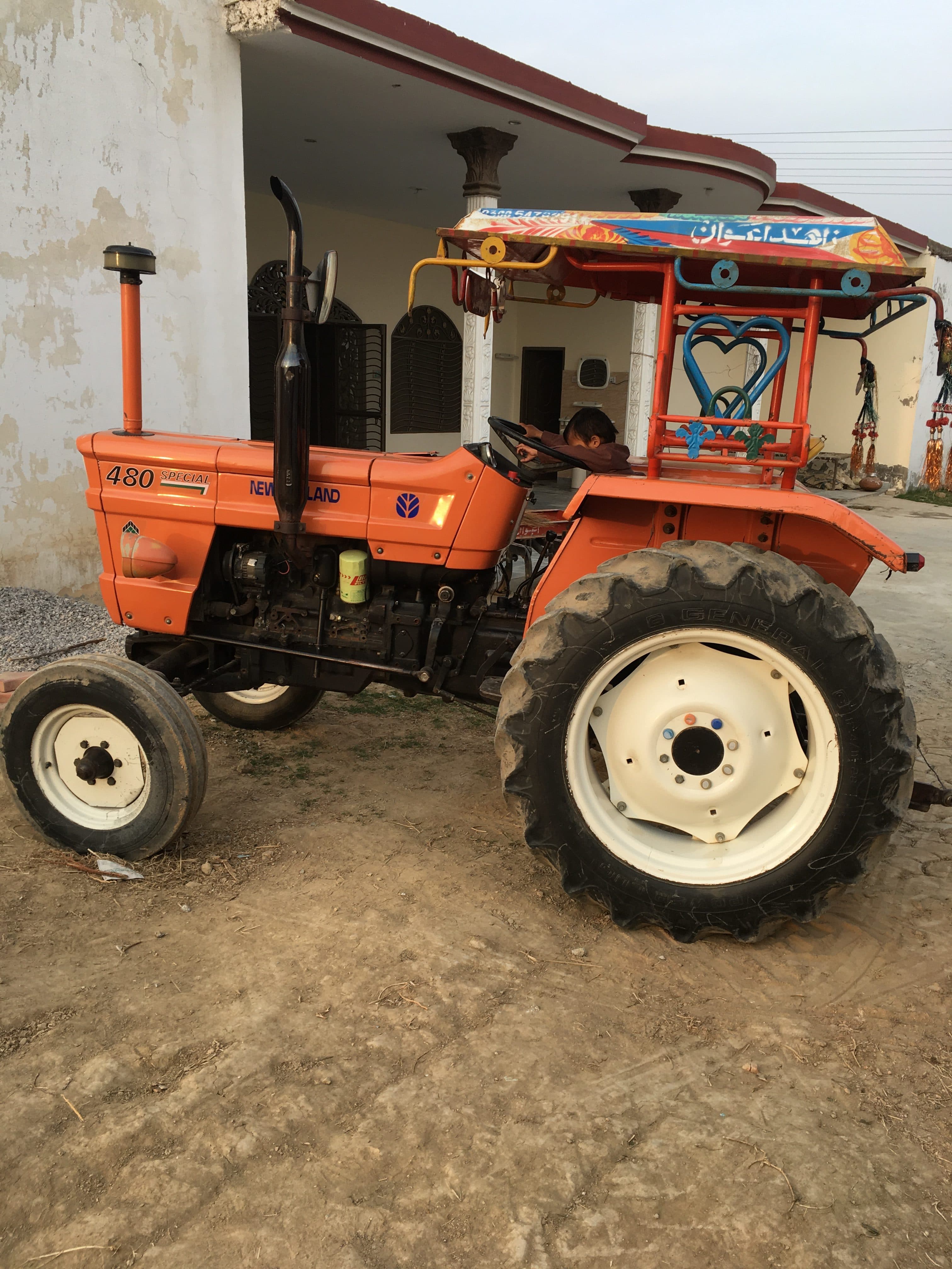 Used FIAT New Holland 480 tractor for sale
