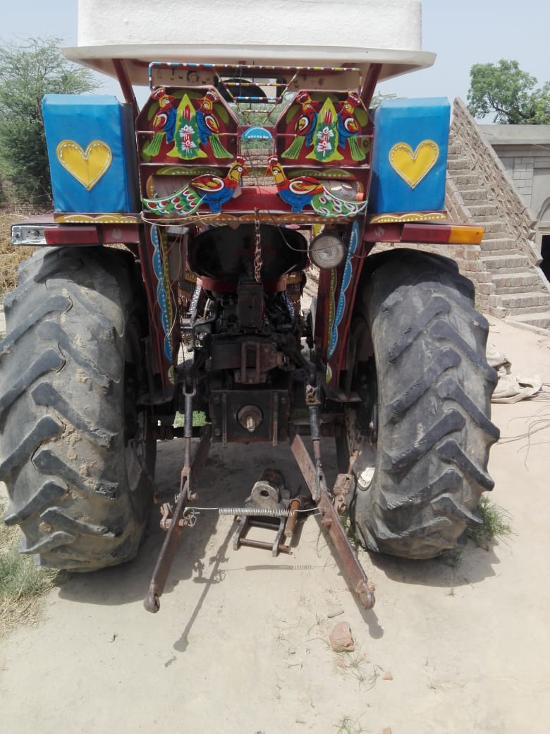 Old NH 640 75 hp tractor for sales