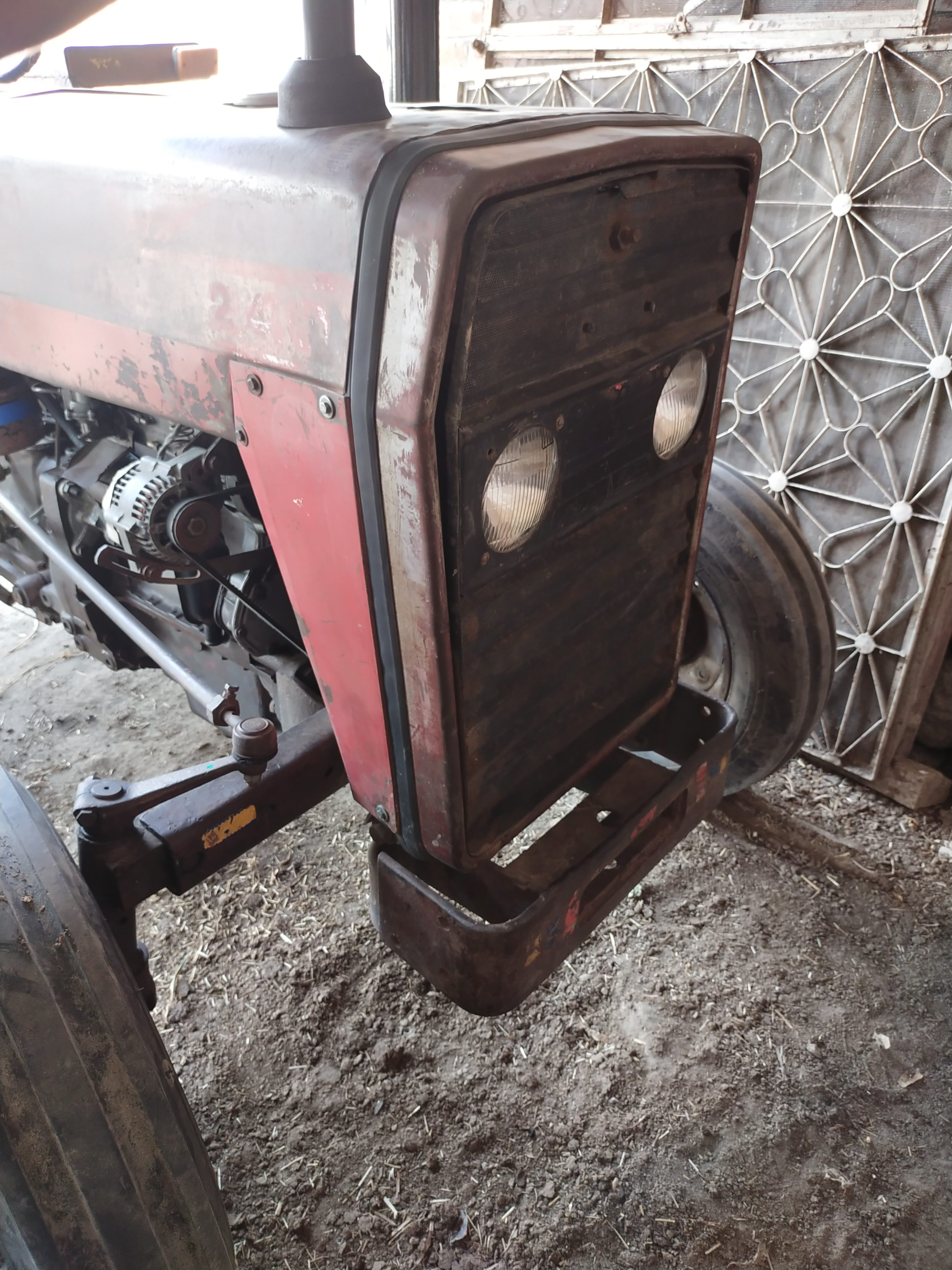 Old MF240 Tractor model 1987 for sale