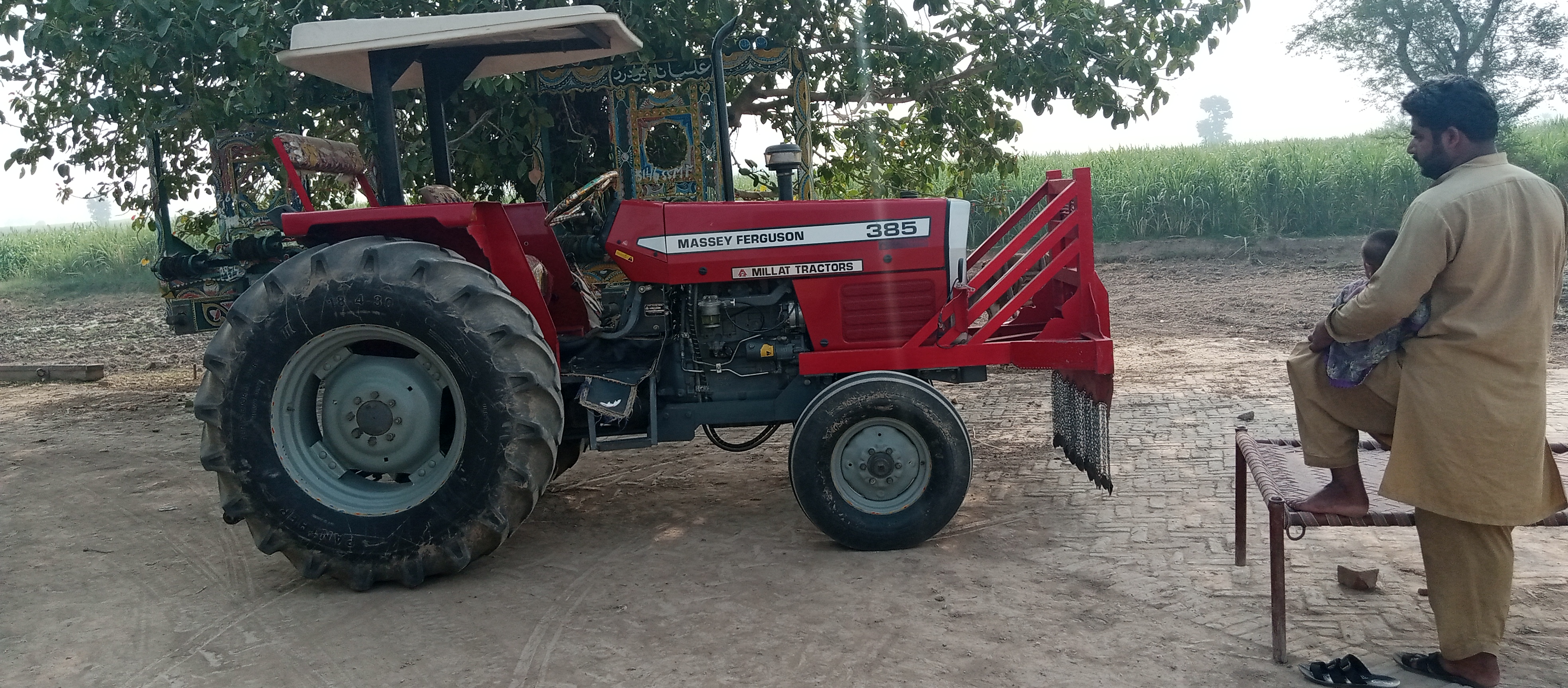 MF385 Massey Tractor Model 2018