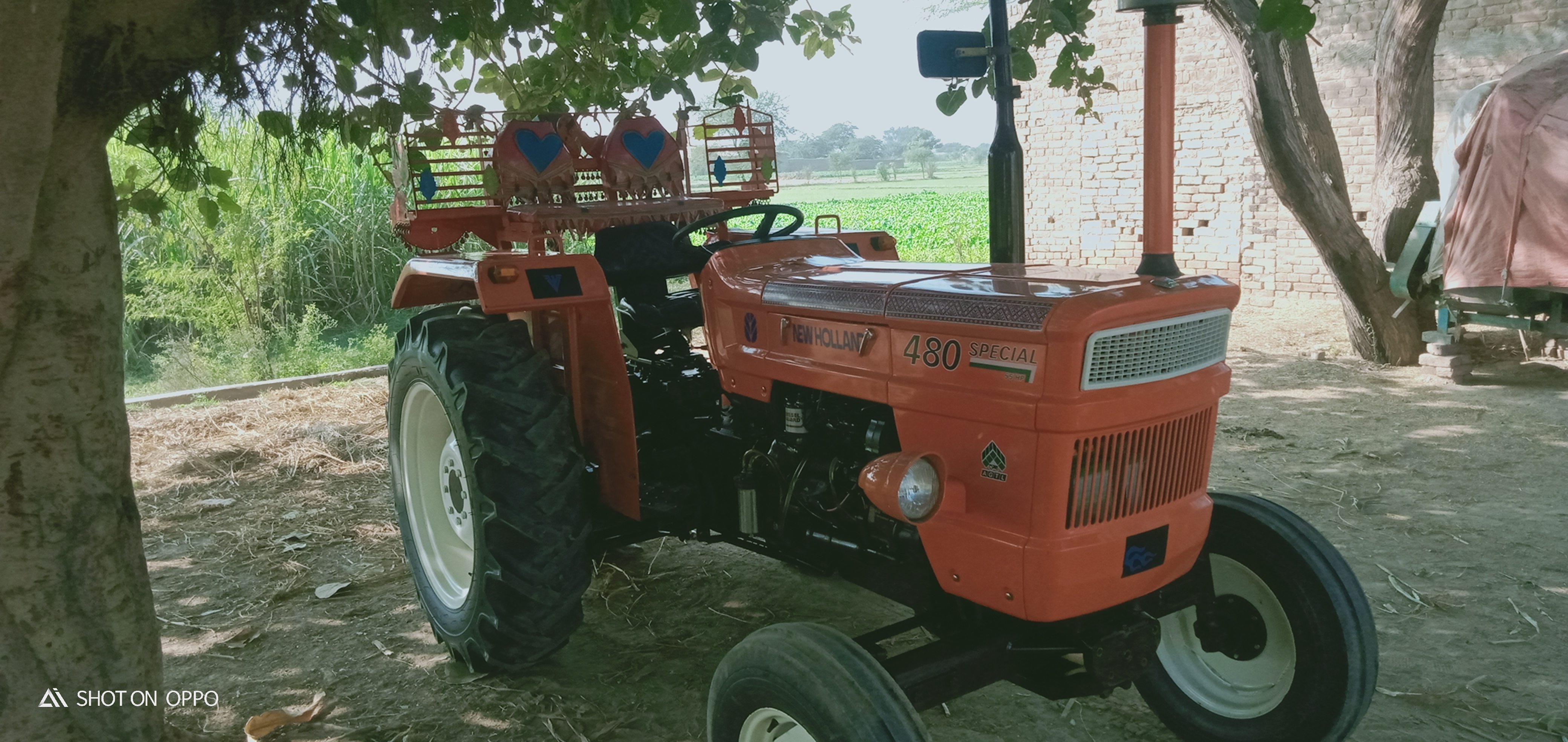 Fiat NH 480 tractor model 2021