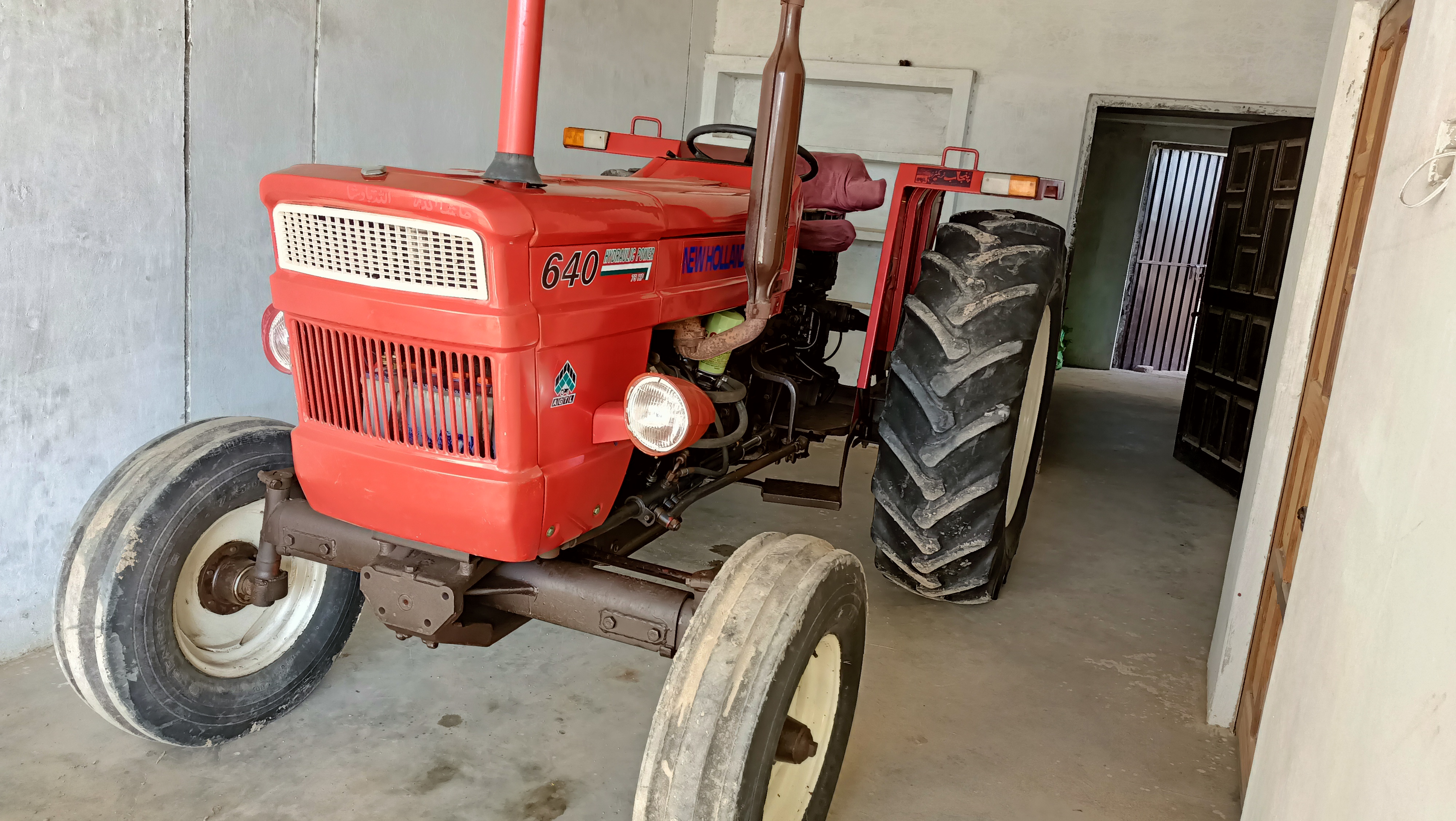 Fiat NH 640 tractor model 2018