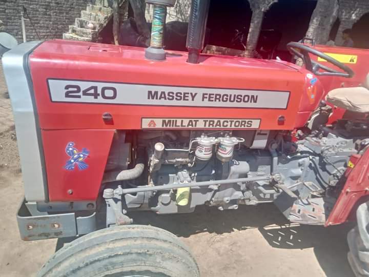 Massey MF 240 model 2018