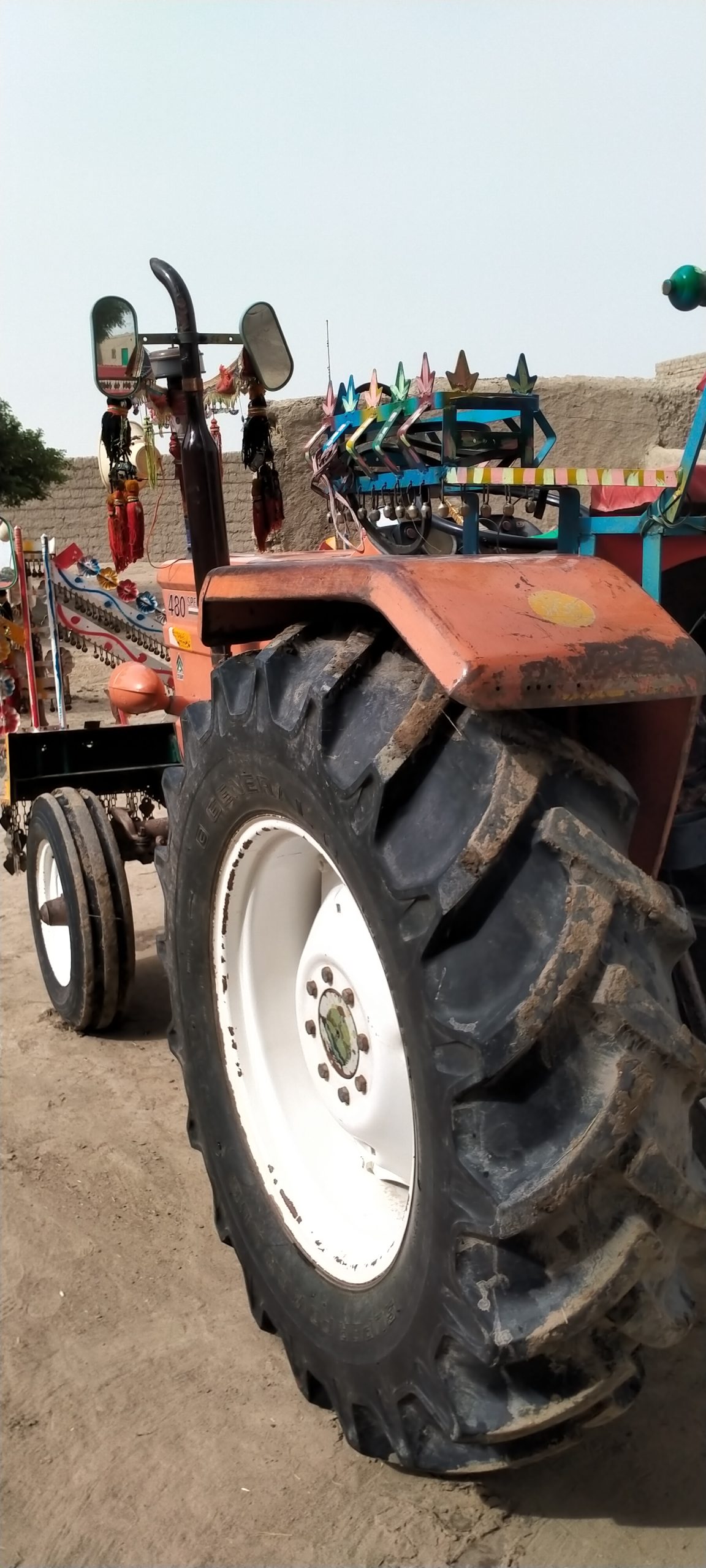 New holland 480 model 2008