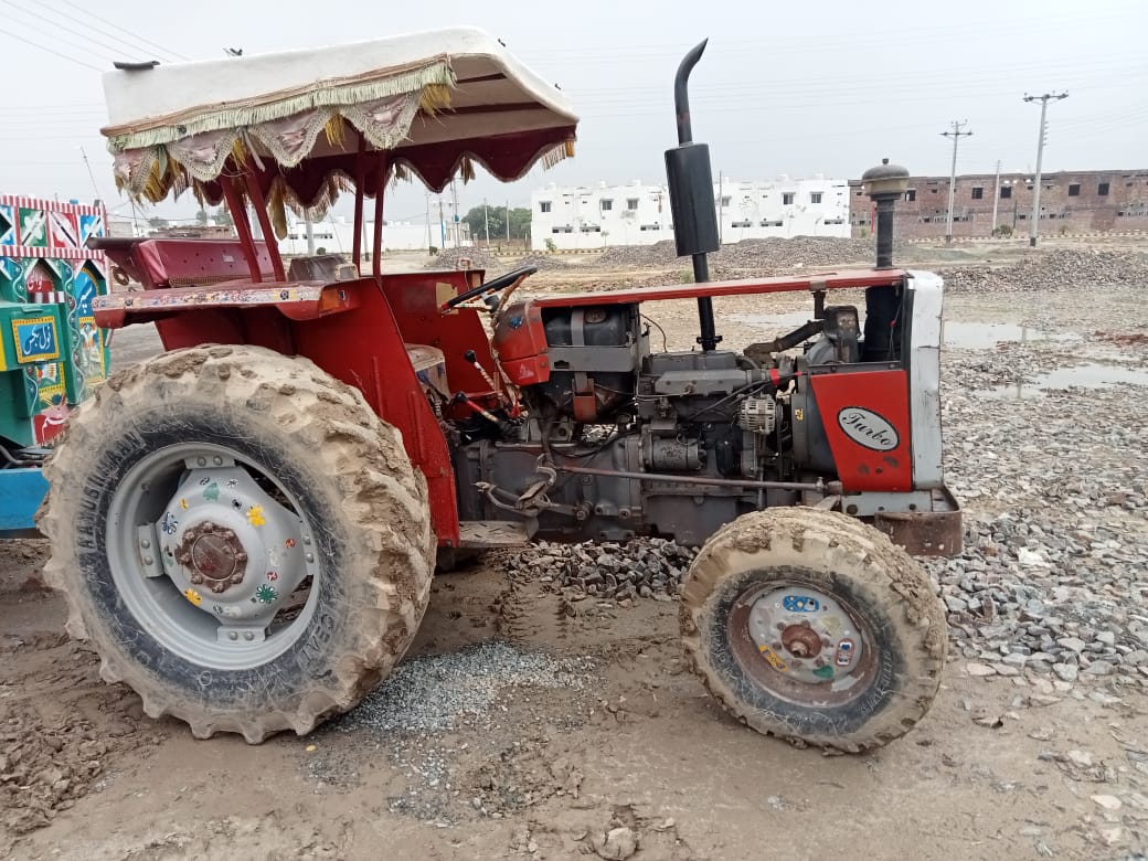 Mf-260 tractor model 2006