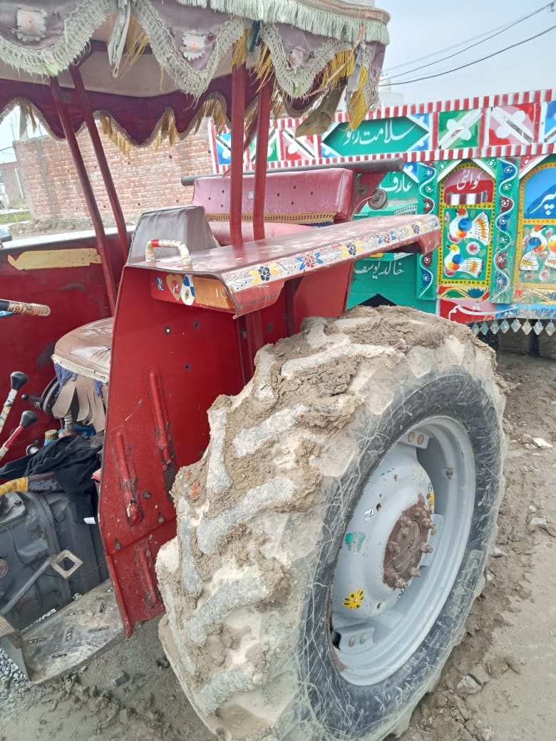 Mf-260 tractor model 2006