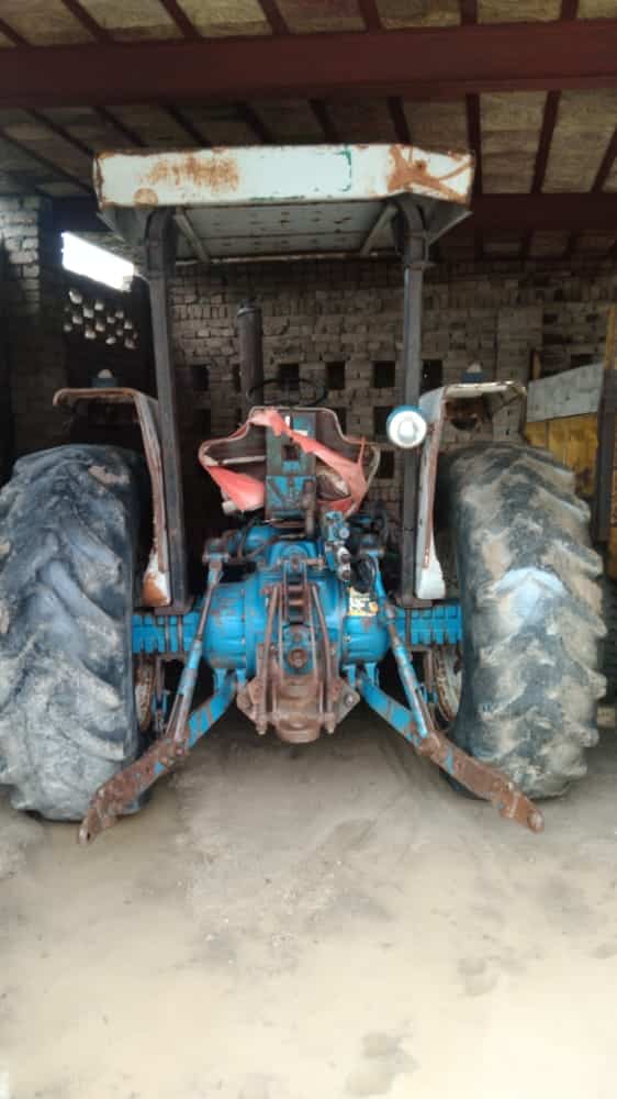 Ford tractor 6610 model 1987