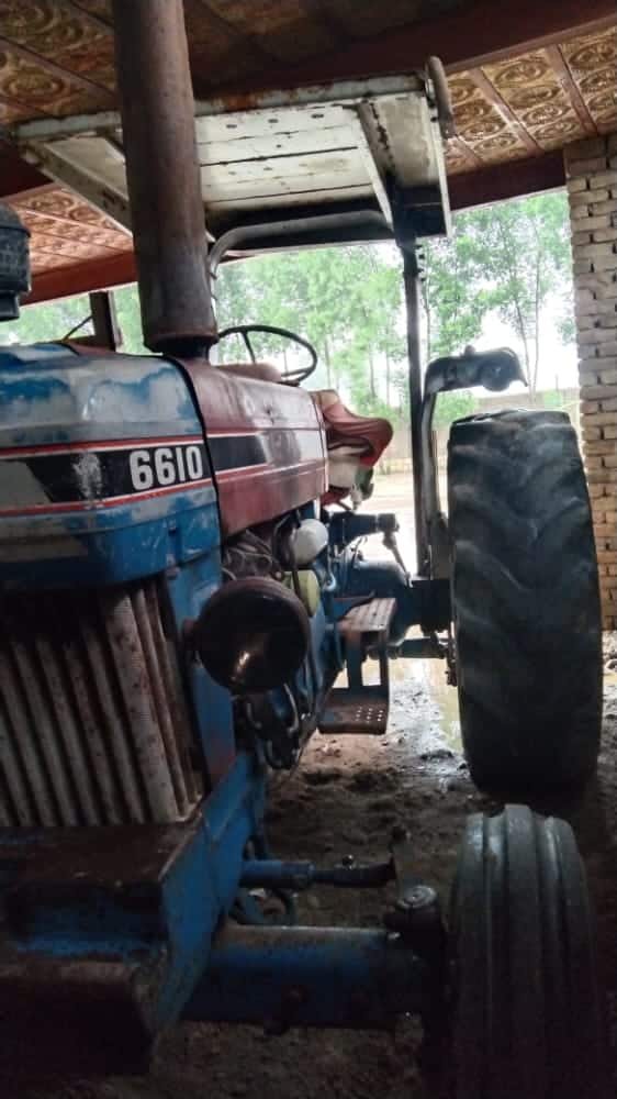 Ford tractor 6610 model 1987