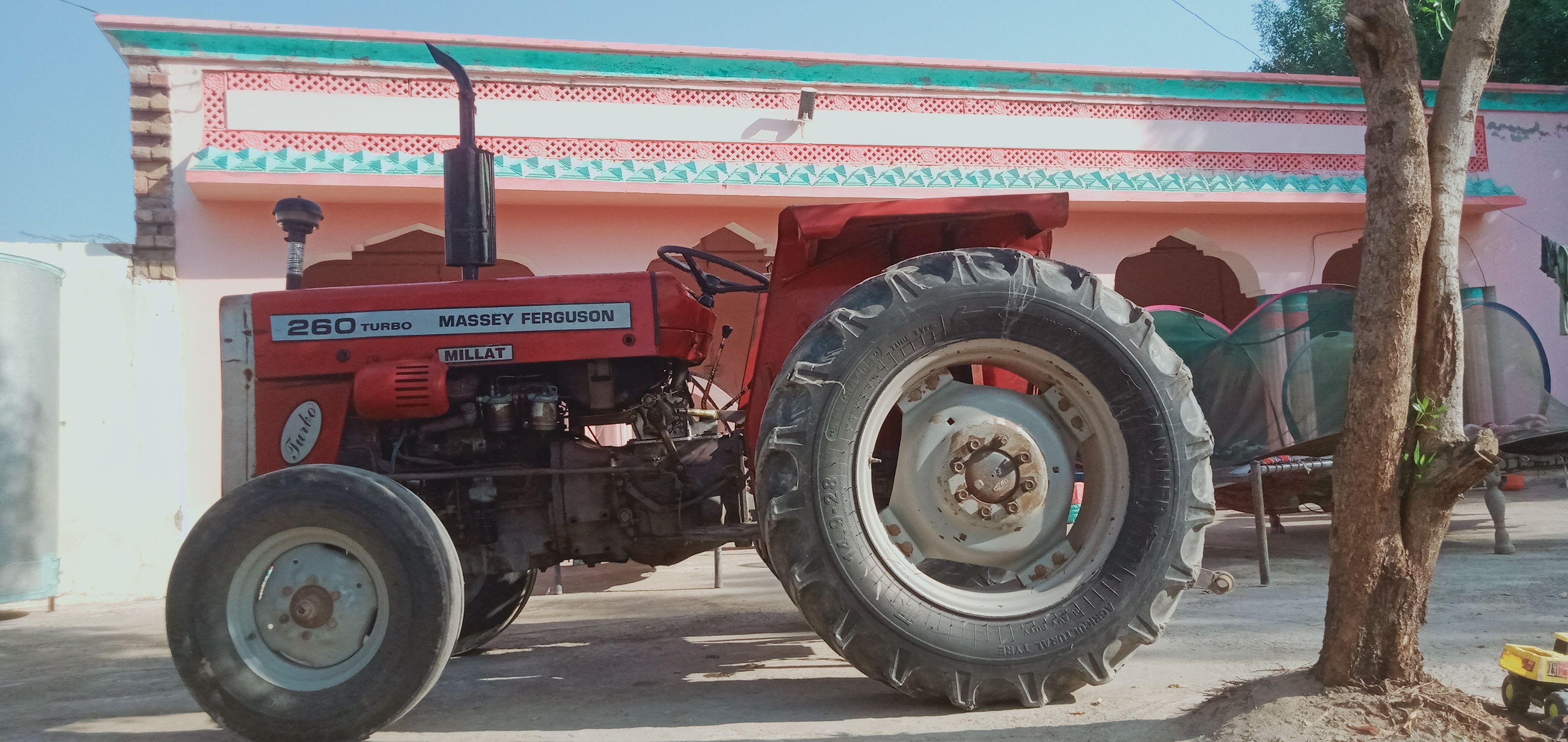 Millat Massey 260 Turbo Tractor model 2010