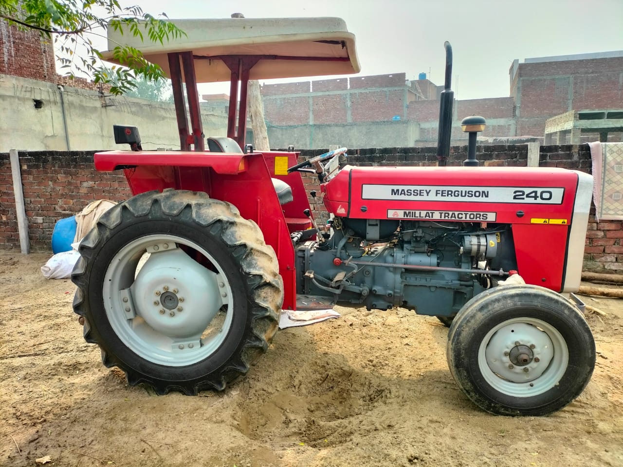 Massey Ferguson 240 tractor model 2018