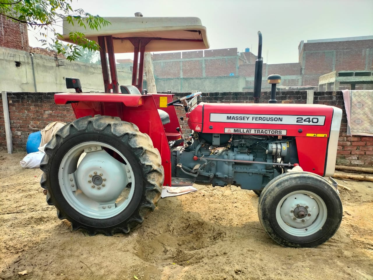 Massey Ferguson 240 tractor model 2018