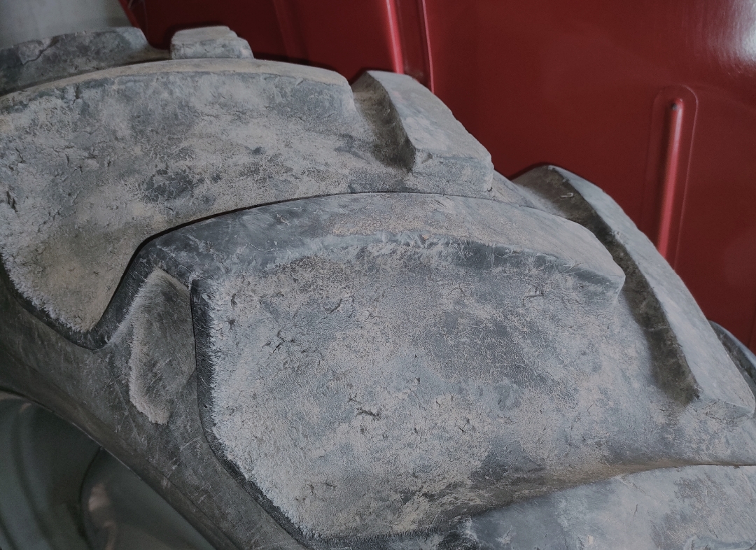 Massey MF240 model 2017