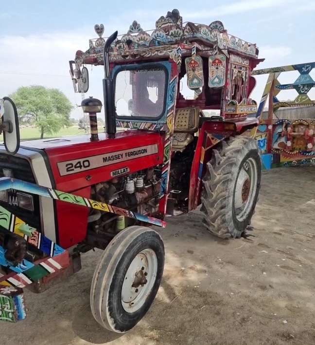 Messey 240 tractor with 18 ft 4-wheel Trolly