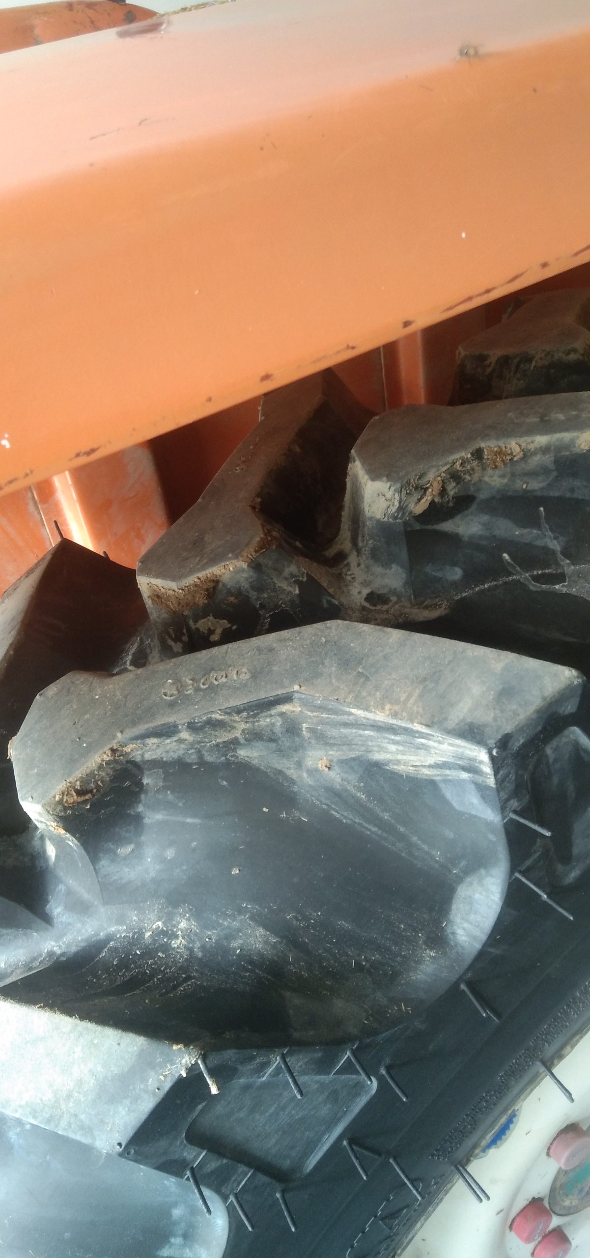 NH 480 tractor model 2014